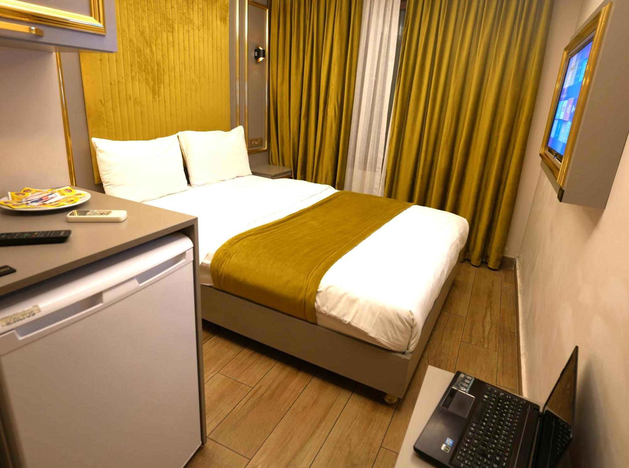 Taksim La Marino Hotel Istanbul Exterior photo